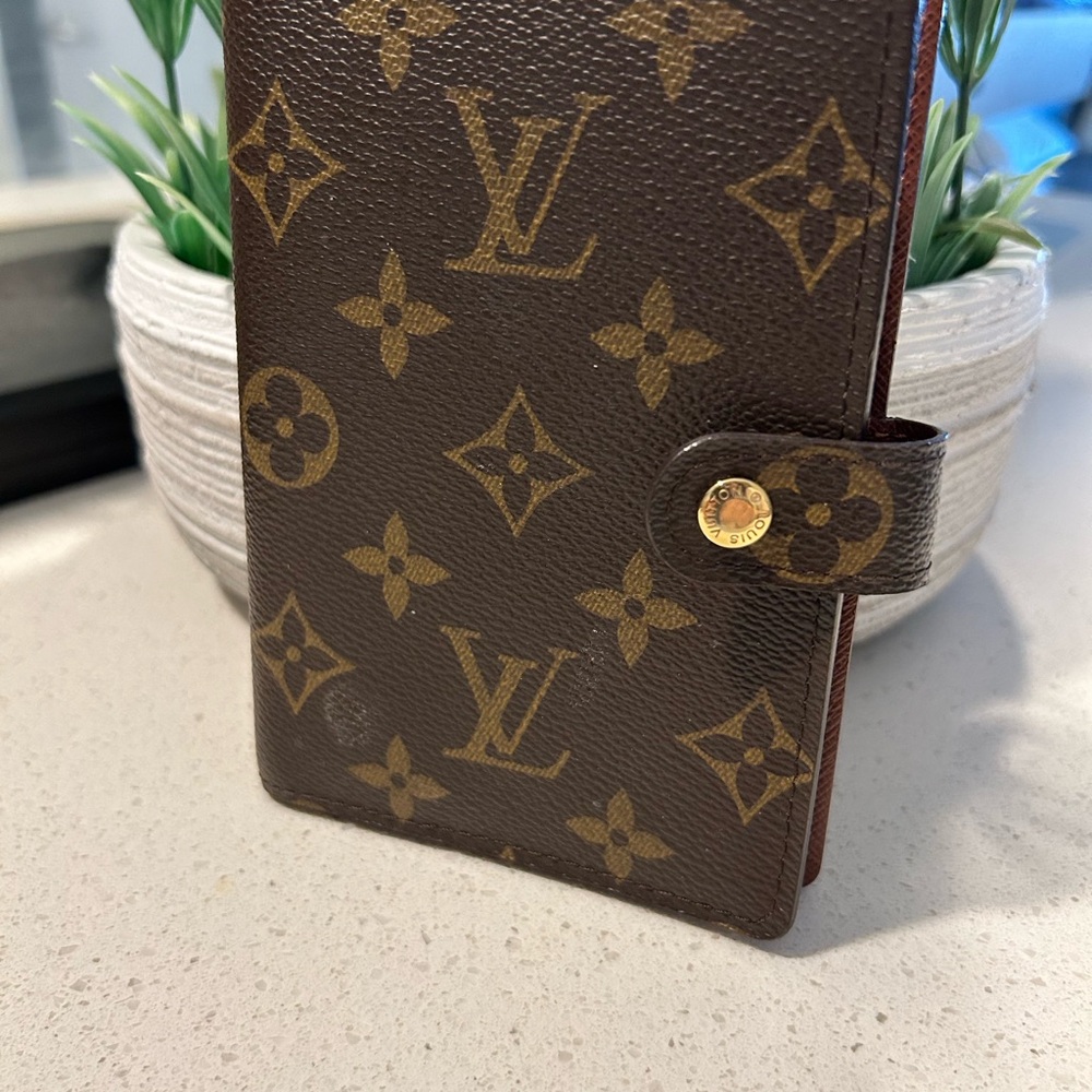 Louis Vuitton agenda cover
